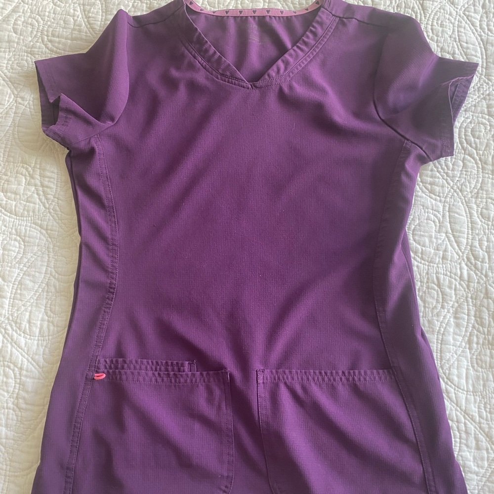 HeartSoul Scrub Set - Picture 2 of 6